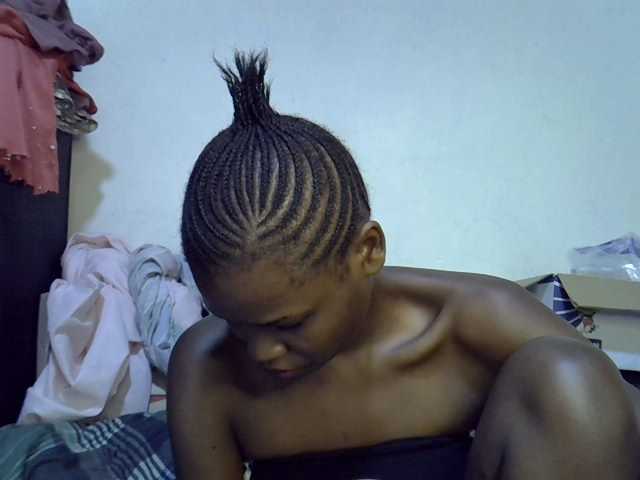 Cute-aliyah live cam on BongaCams