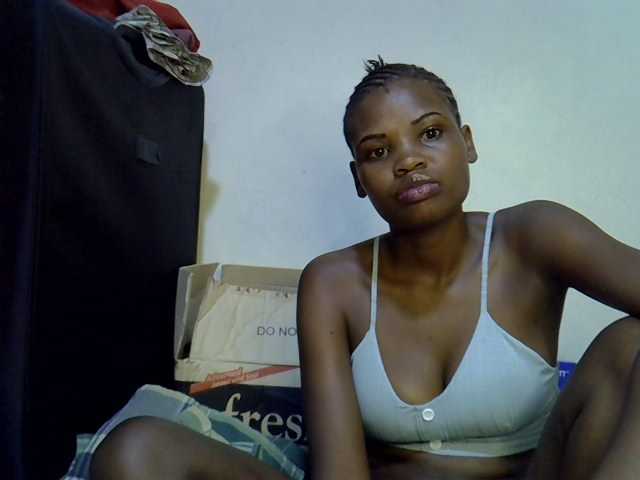 Cute-aliyah live cam on BongaCams
