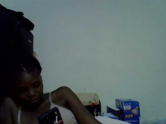 Cute-aliyah live cam on BongaCams