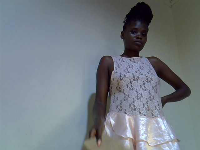 Cute-aliyah live cam on BongaCams