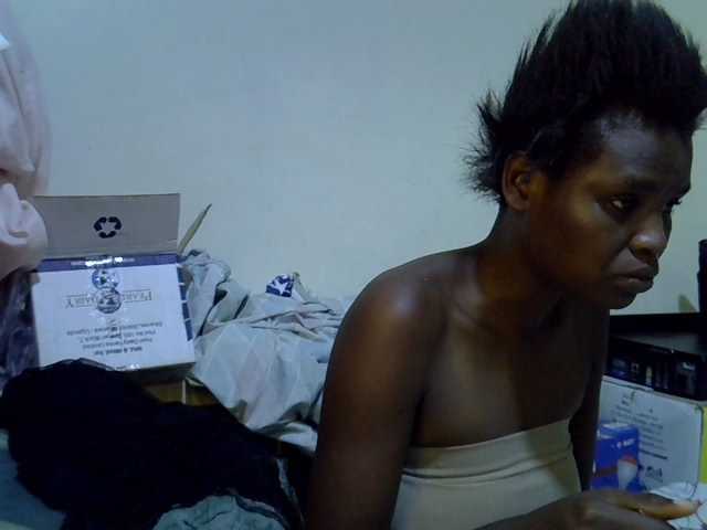 Cute-aliyah live cam on BongaCams