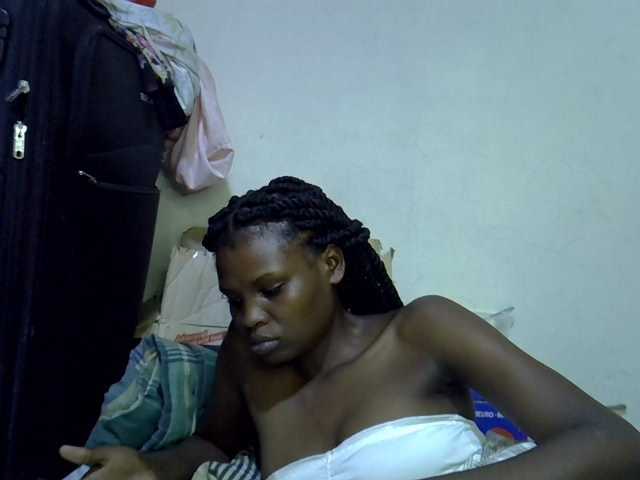 Cute-aliyah live cam on BongaCams