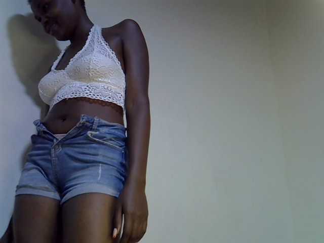 Cute-aliyah live cam on BongaCams