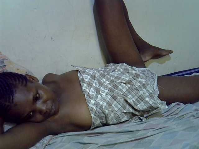 Cute-aliyah live cam on BongaCams