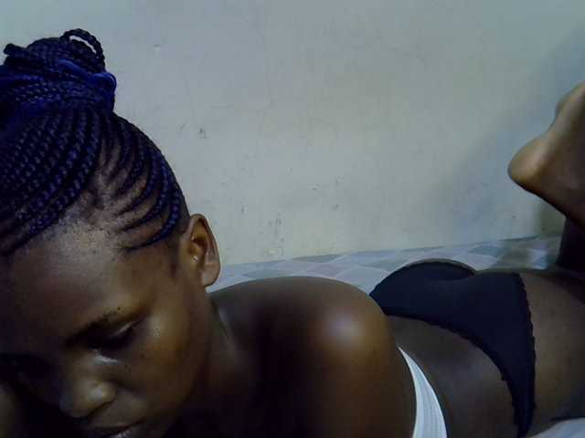 Cute-aliyah live cam on BongaCams