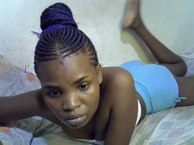Cute-aliyah live cam on BongaCams