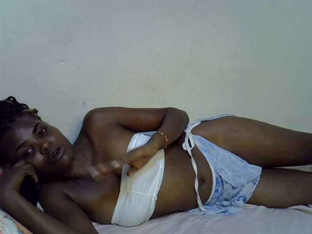 Cute-aliyah live cam on BongaCams