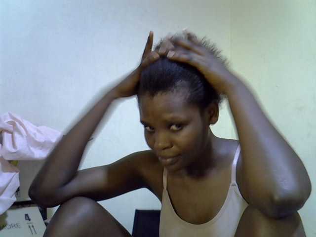 Cute-aliyah live cam on BongaCams