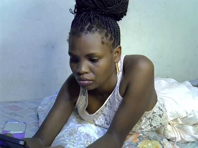 Cute-aliyah live cam on BongaCams