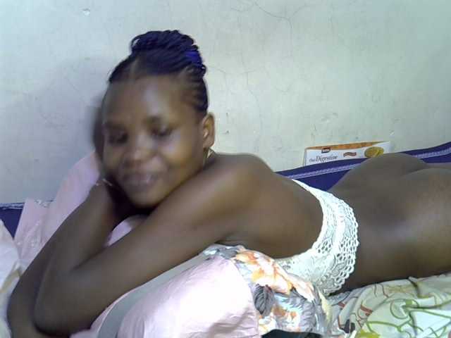 Cute-aliyah live cam on BongaCams