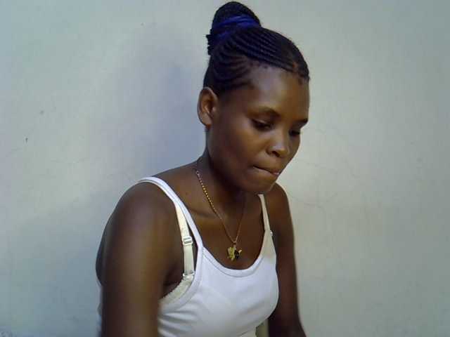 Cute-aliyah live cam on BongaCams