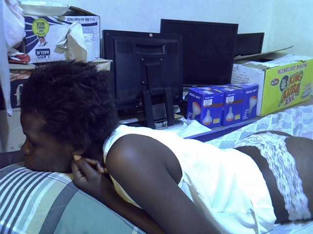 Cute-aliyah live cam on BongaCams