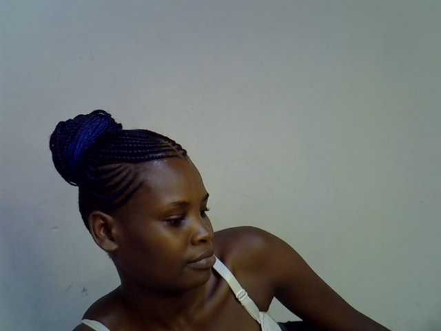 Cute-aliyah live cam on BongaCams
