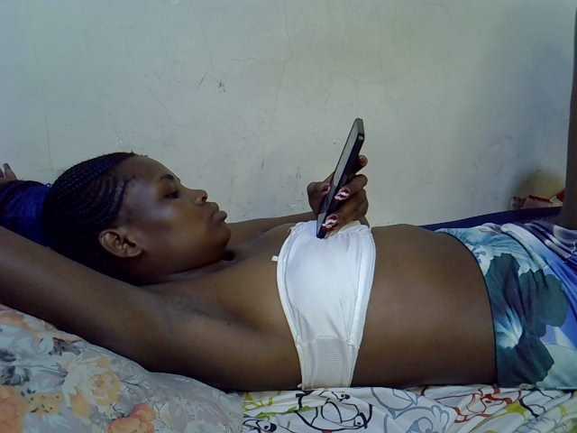 Cute-aliyah live cam on BongaCams