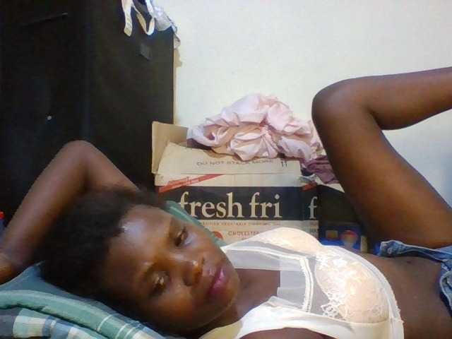 Cute-aliyah live cam on BongaCams