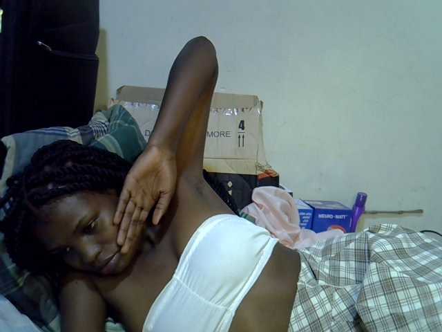 Cute-aliyah live cam on BongaCams