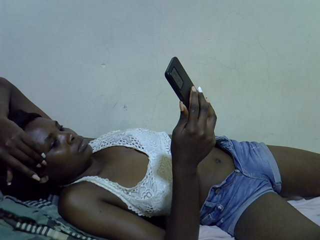 Cute-aliyah live cam on BongaCams