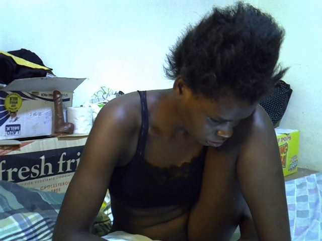 Cute-aliyah live cam on BongaCams