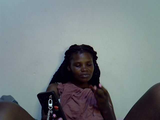 Cute-aliyah live cam on BongaCams