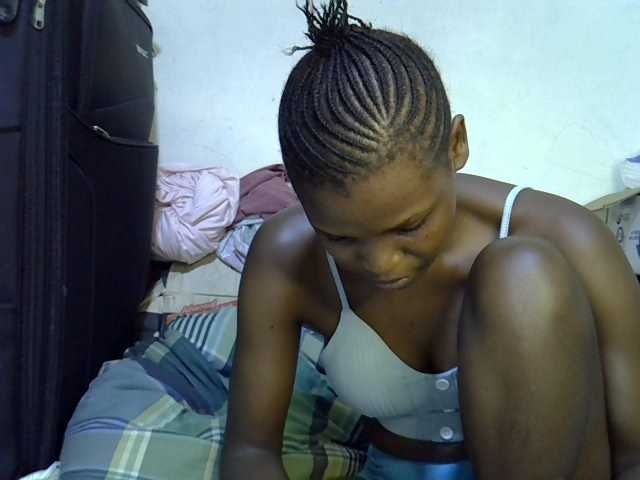 Cute-aliyah live cam on BongaCams