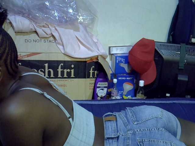 Cute-aliyah live cam on BongaCams