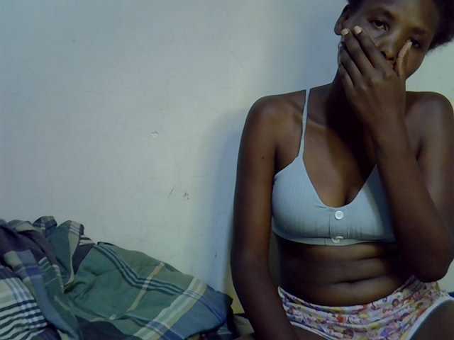 Cute-aliyah live cam on BongaCams