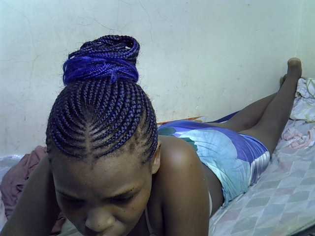 Cute-aliyah live cam on BongaCams