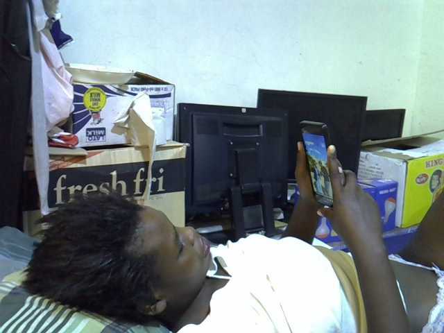 Cute-aliyah live cam on BongaCams