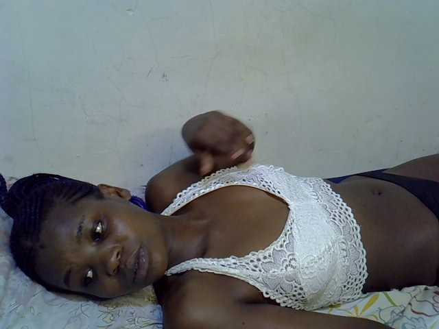Cute-aliyah live cam on BongaCams