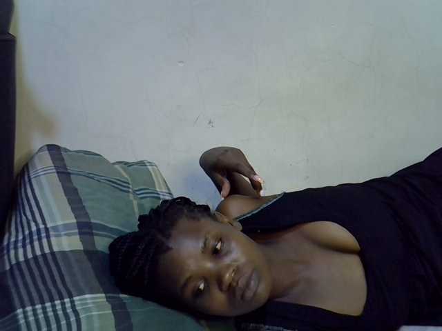 Cute-aliyah live cam on BongaCams