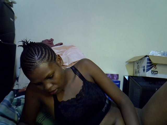 Cute-aliyah live cam on BongaCams