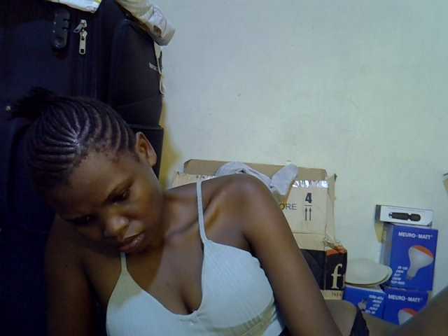 Cute-aliyah live cam on BongaCams