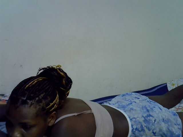 Cute-aliyah live cam on BongaCams