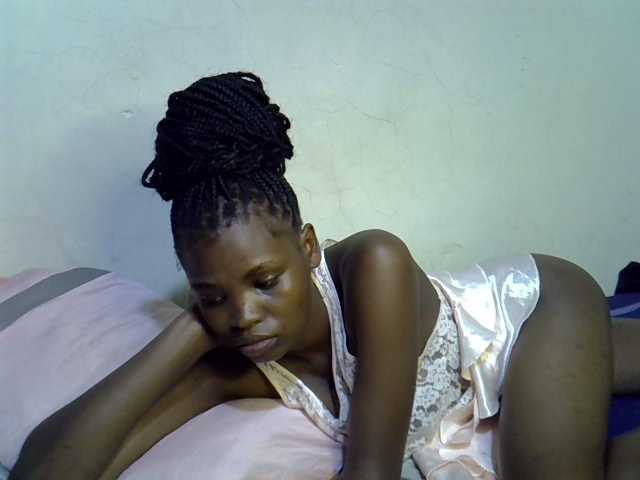 Cute-aliyah live cam on BongaCams