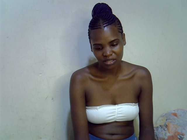 Cute-aliyah live cam on BongaCams