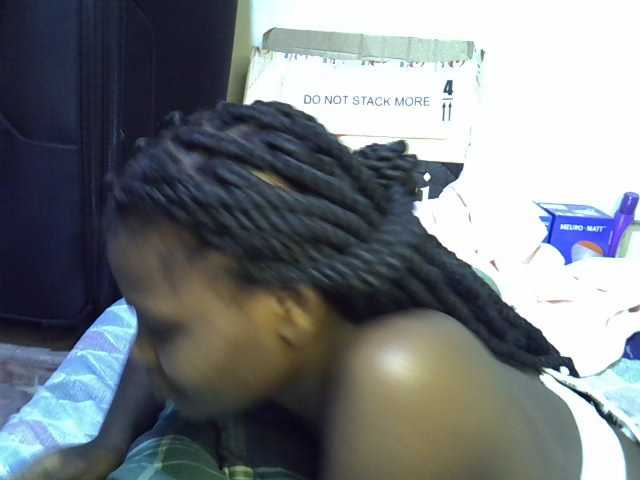 Cute-aliyah live cam on BongaCams