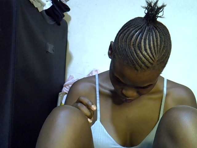Cute-aliyah live cam on BongaCams