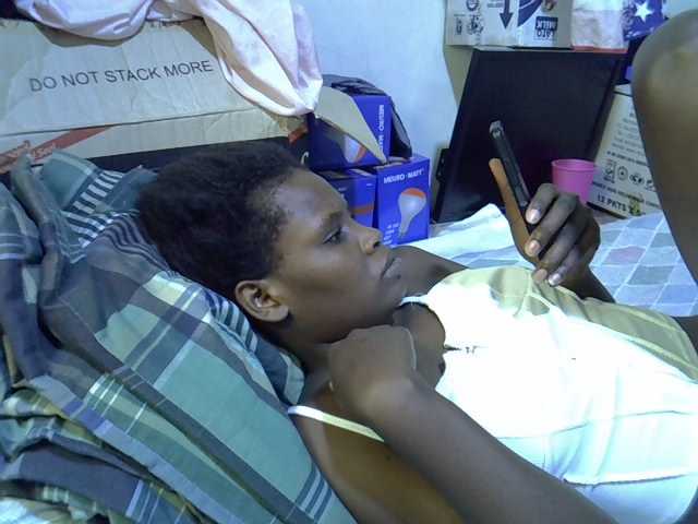 Cute-aliyah live cam on BongaCams