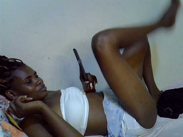 Cute-aliyah live cam on BongaCams