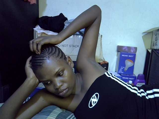 Cute-aliyah live cam on BongaCams