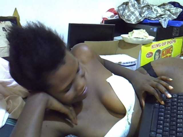 Cute-aliyah live cam on BongaCams