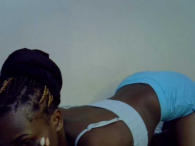 Cute-aliyah live cam on BongaCams