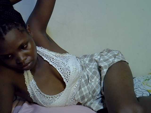Cute-aliyah live cam on BongaCams