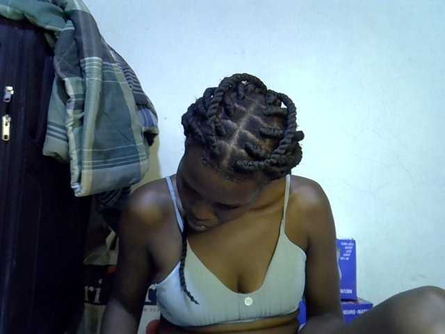 Cute-aliyah live cam on BongaCams