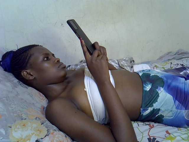 Cute-aliyah live cam on BongaCams