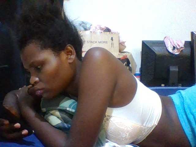 Cute-aliyah live cam on BongaCams