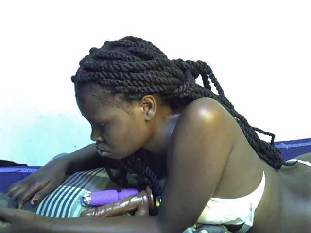 Cute-aliyah live cam on BongaCams