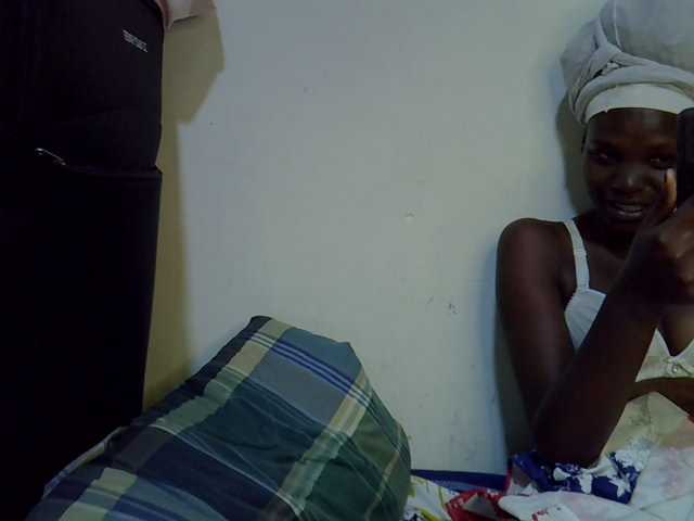 Cute-aliyah live cam on BongaCams