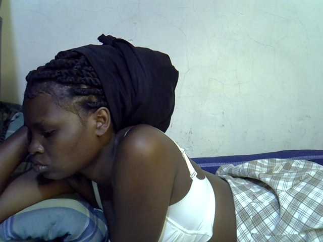 Cute-aliyah live cam on BongaCams