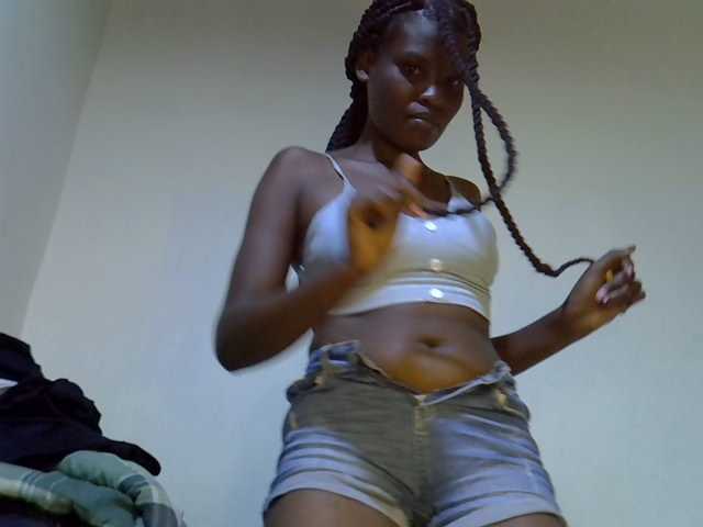 Cute-aliyah live cam on BongaCams